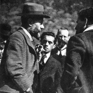 Max Weber im Gespräch auf Burg Lauenstein im Frankenwald (1917